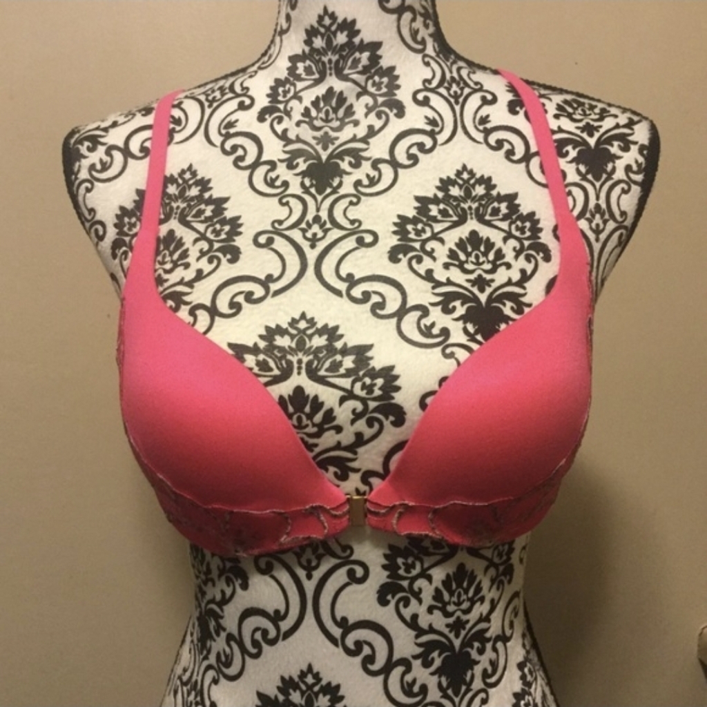 Salenwot Victoria’s Secret Front Closure Bra